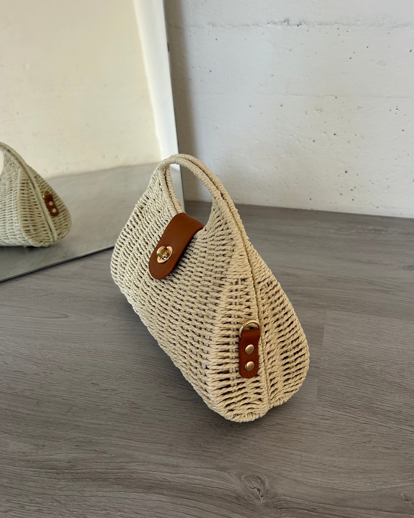 Samantha Beige