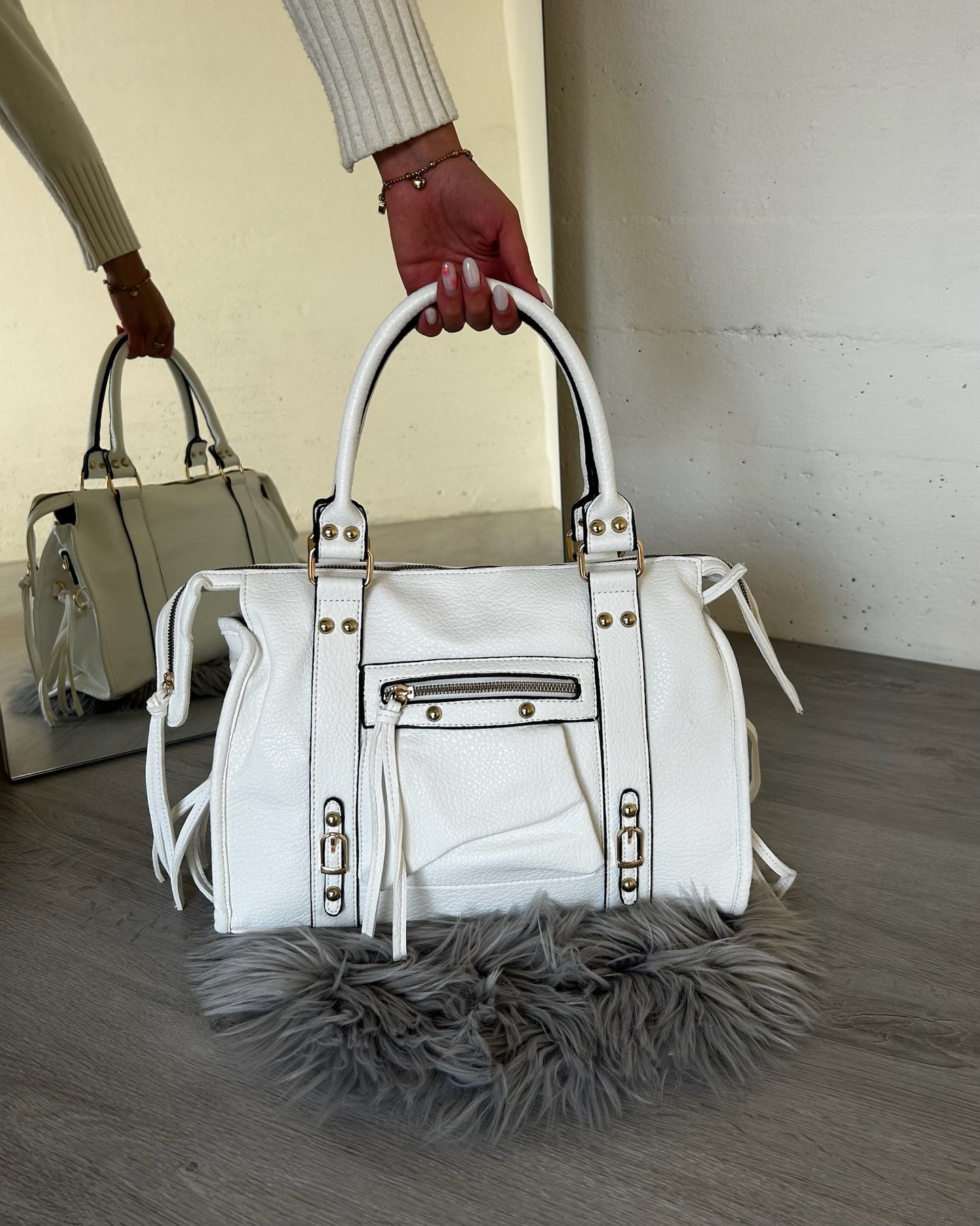 Sofy Big White